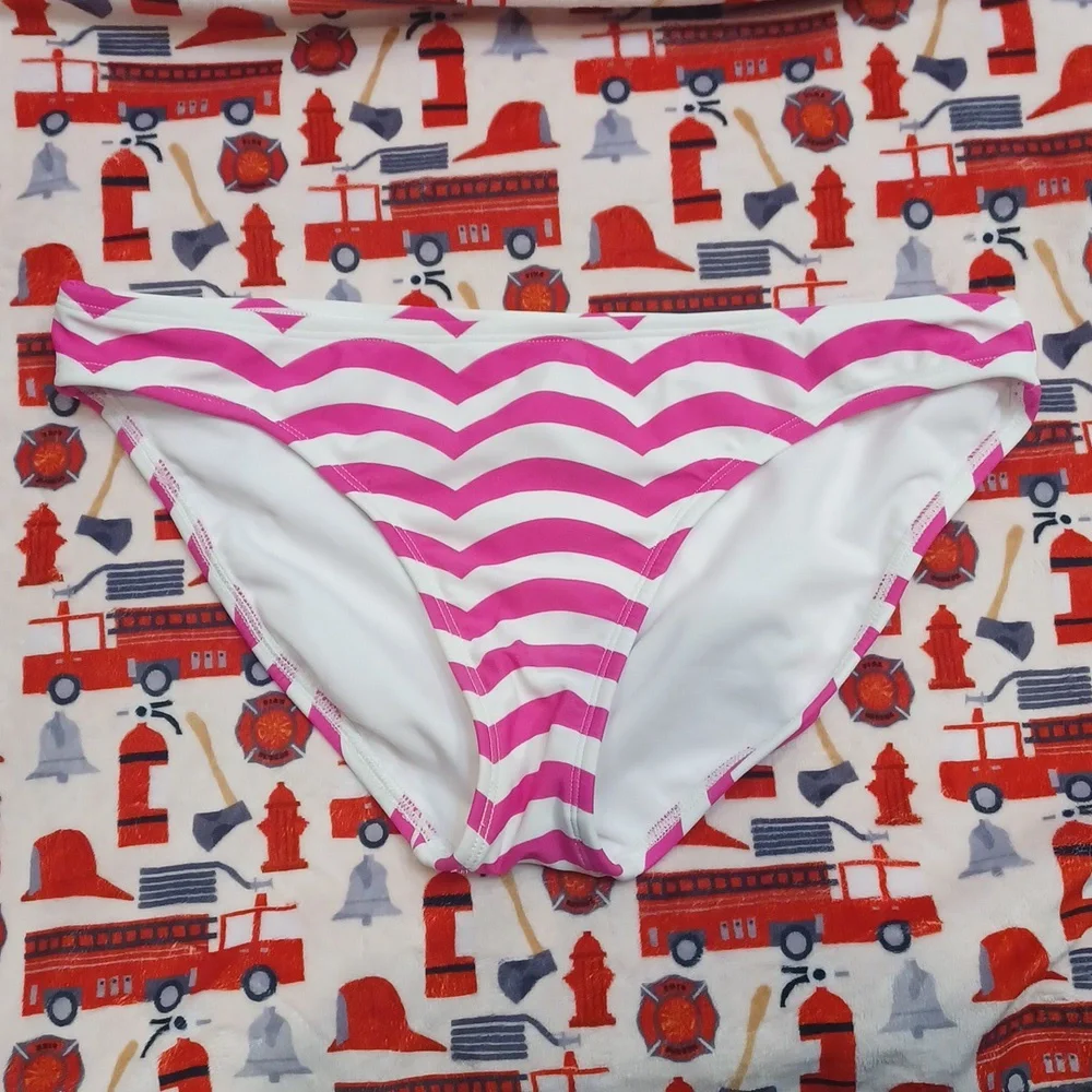 Fushia and‎ White swimsuit bottom